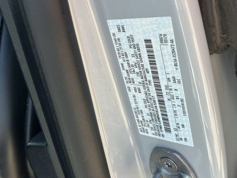 Used 2025 Ford Escape ST-Line FWD image 33