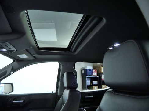 Used 2021 Chevrolet Silverado 1500 LTZ w/ LTZ Premium Package image 20