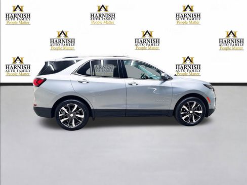 Used 2023 Chevrolet Equinox Premier AWD/4WD image 5
