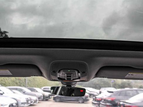 Used 2023 Audi Q5 2.0T Premium w/ Convenience Package image 12