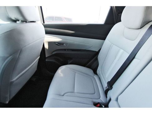 Used 2026 Hyundai Tucson SEL FWD image 11