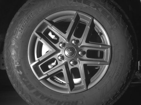 Used 2025 Jeep Wrangler Unlimited Sport AWD/4WD image 13