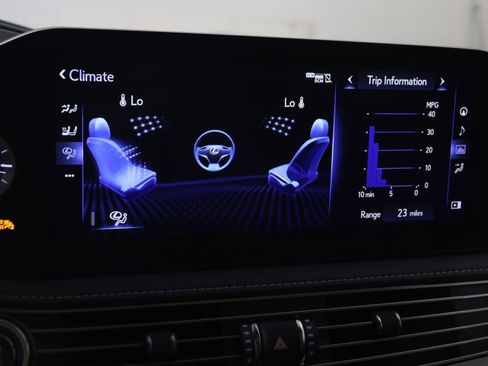 Used 2021 Lexus LS 500 AWD w/ Accessory Package (Z2) image 46