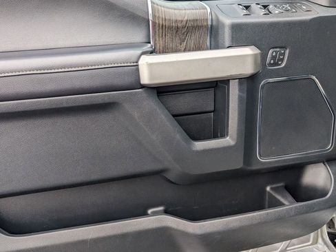 Certified 2021 Ford F250 Lariat w/ Chrome Package image 24