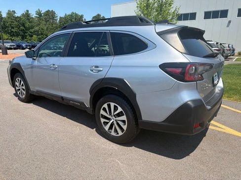 Used 2025 Subaru Outback Premium AWD/4WD image 7