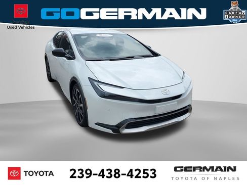 Certified 2025 Toyota Prius Plug-In Hybrid FWD image 3