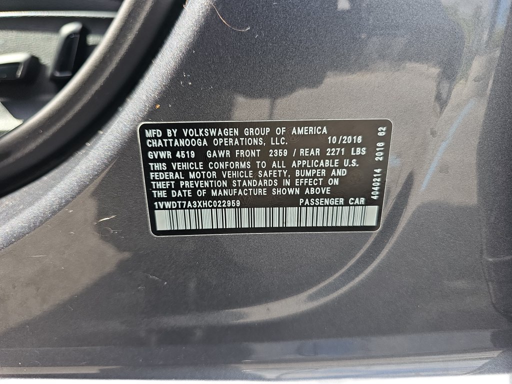 Used 2017 Volkswagen Passat 1.8T R-Line FWD image 31