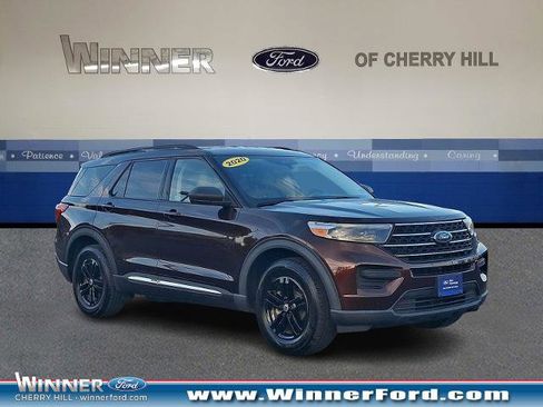 Certified 2020 Ford Explorer XLT w/ Comfort Package image 1