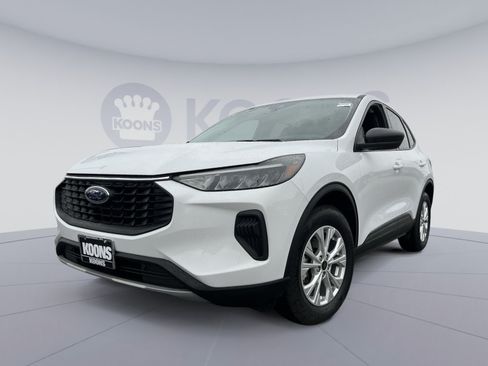 Used 2025 Ford Escape Active AWD/4WD image 1