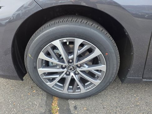 New 2025 Lexus ES 350 image 29