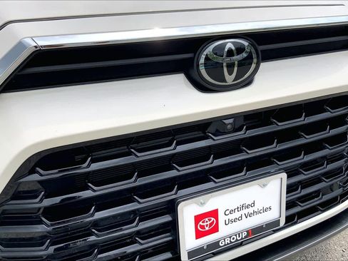 Used 2024 Toyota Grand Highlander Limited AWD/4WD image 29