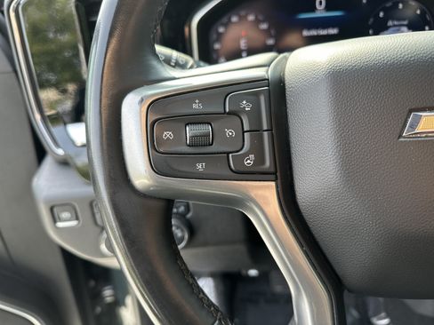 Used 2025 Chevrolet Silverado 1500 LT AWD/4WD image 18