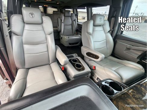 Used 2022 GMC Savana 2500 w/ Enhanced Convenience Package image 4