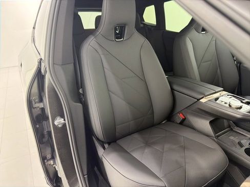 Used 2025 BMW iX xDrive50 w/ Premium Package image 19