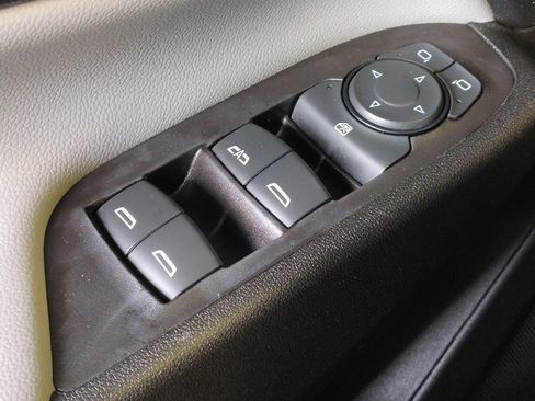 Used 2022 Chevrolet Equinox LT FWD image 27