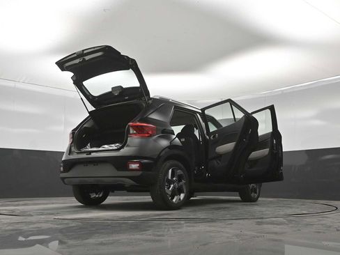 New 2026 Hyundai Venue SEL FWD image 48