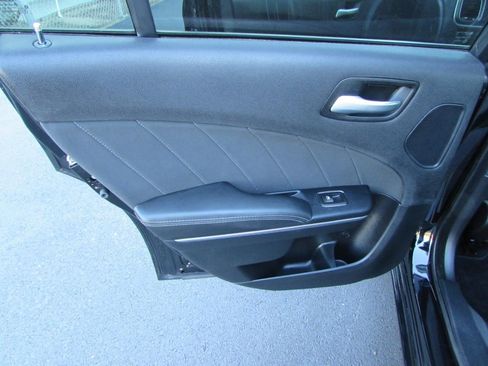 Used 2015 Dodge Charger R/T w/ Wheels & Tunes Group image 23