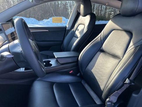 Used 2023 Tesla Model Y Performance image 33