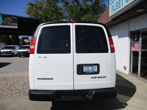 Used 2006 Chevrolet Express 1500 image 7