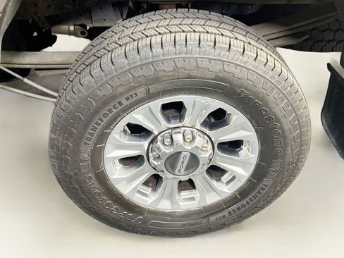 Used 2019 Ford F250 XLT w/ XLT Premium Package AWD/4WD image 28