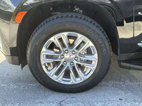 Used 2024 GMC Yukon SLT w/ SLT Luxury Package RWD image 11