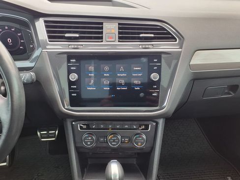 Used 2019 Volkswagen Tiguan S FWD image 41