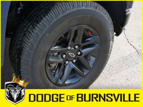 Used 2021 Chevrolet Silverado 1500 LT Trail Boss w/ Convenience Package II image 12