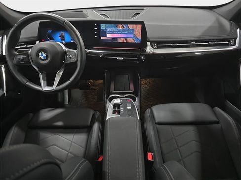 Certified 2025 BMW X1 xDrive28i w/ Technology Package image 9
