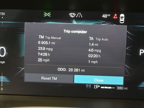 Used 2023 Volvo XC60 B5 Plus w/ Climate Package image 27