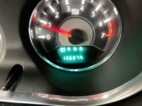 Used 2013 Chrysler 200 Limited w/ Sun/Sound Group image 12