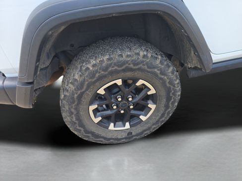 Used 2024 Jeep Wrangler Unlimited Rubicon 4xe AWD/4WD image 26
