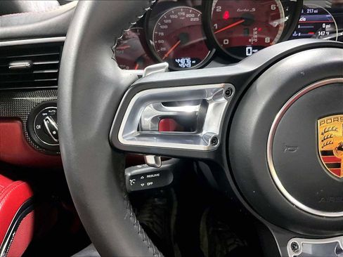 Used 2017 Porsche 911 Turbo S image 22