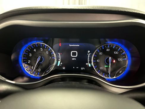 New 2027 Chrysler Pacifica Select FWD image 14