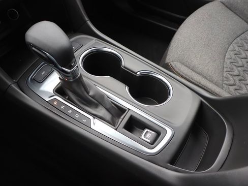 Used 2023 Chevrolet Equinox LT image 9