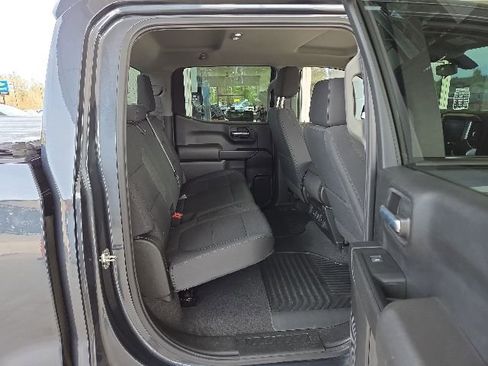 Used 2022 Chevrolet Silverado 1500 LT AWD/4WD image 40