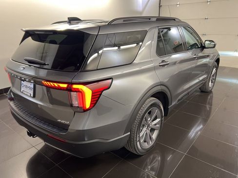 New 2026 Ford Explorer Active w/ Active Comfort Package image 6