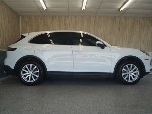 Used 2020 Porsche Cayenne AWD/4WD image 6