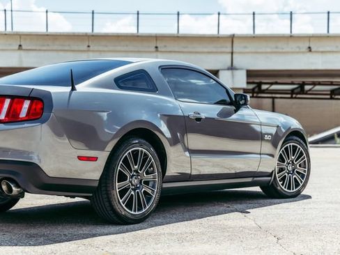 Used 2011 Ford Mustang GT Premium w/ Comfort Pkg RWD image 49