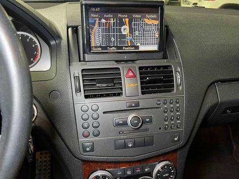 Used 2011 Mercedes-Benz C 300 4MATIC Sedan image 29