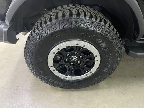 Certified 2024 Ford Bronco Badlands AWD/4WD image 10