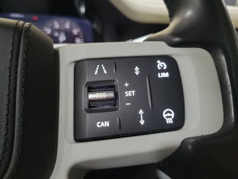 Certified 2020 Land Rover Defender 110 HSE AWD/4WD image 16