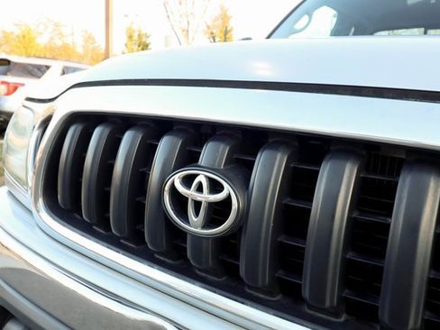Used 2003 Toyota Tacoma PreRunner image 17