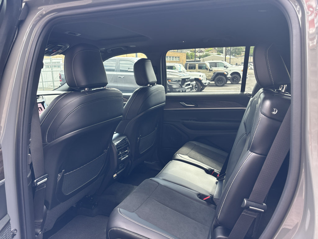 New 2027 Jeep Grand Cherokee L 4WD image 27