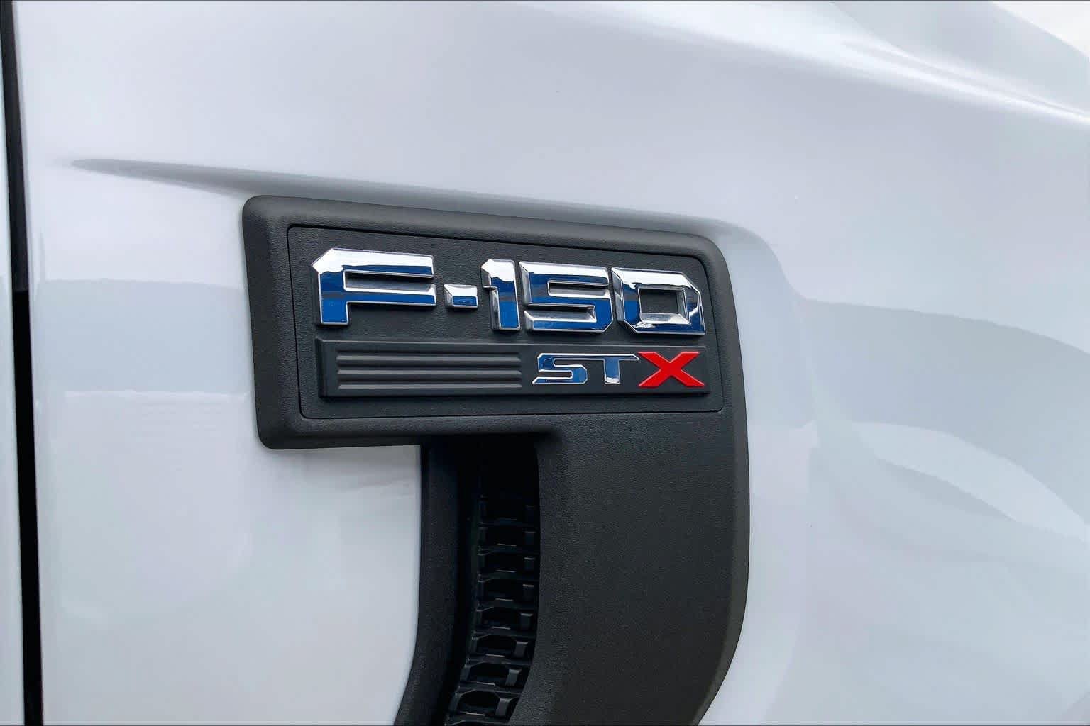 Used 2022 Ford F150 XL w/ STX Appearance Package RWD image 10
