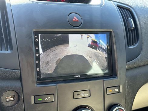 Used 2013 Kia Forte EX FWD image 28