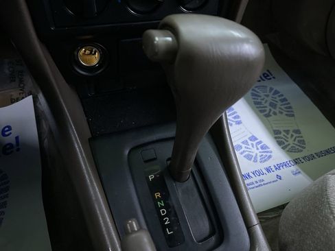 Used 2000 Toyota Camry CE image 23