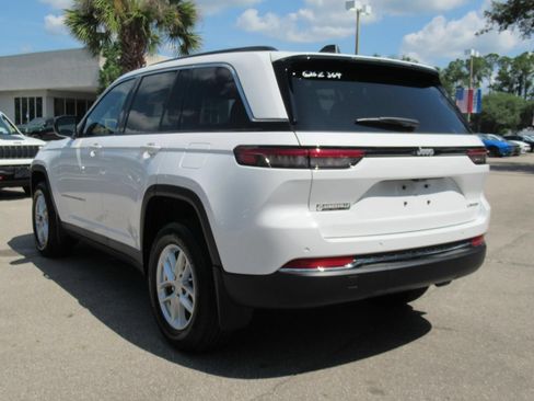 New 2026 Jeep Grand Cherokee Laredo w/ MOPAR Finishing Package RWD image 5