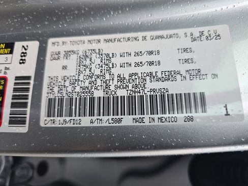 Used 2025 Toyota Tacoma TRD Off-Road AWD/4WD image 31