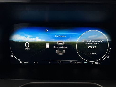 Used 2023 Kia Sorento SX image 21