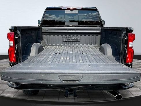 Used 2024 Chevrolet Silverado 2500 High Country w/ High Country Premium Package AWD/4WD image 7